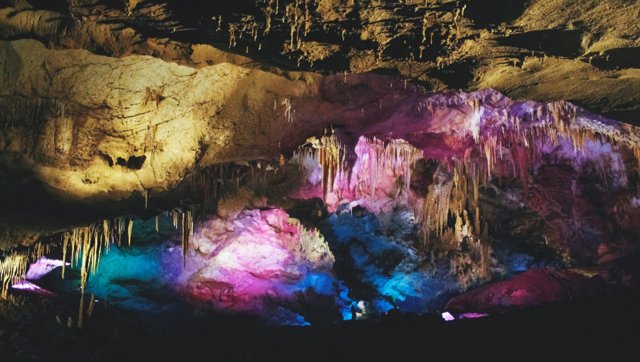 Satsurblia Cave (Video)